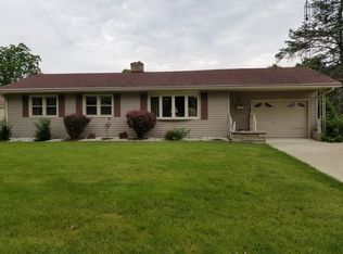 622 Walnut Ln, Union City, MI 49094
