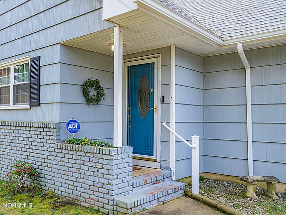 2nd image of 35 Squire Court