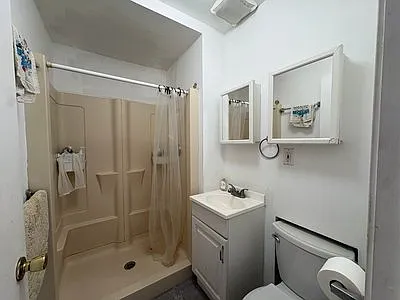 4 bed, 1500 sqft, $4,900 — Photo 3