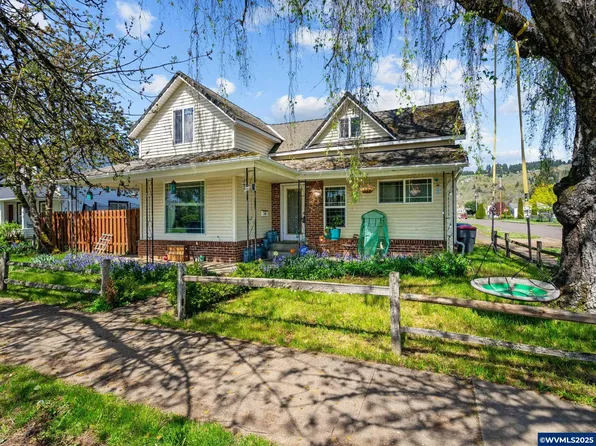 247 NE Yamhill St, Sheridan, OR 97378