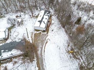 9710 Auburn Rd, Fort Wayne, IN 46825