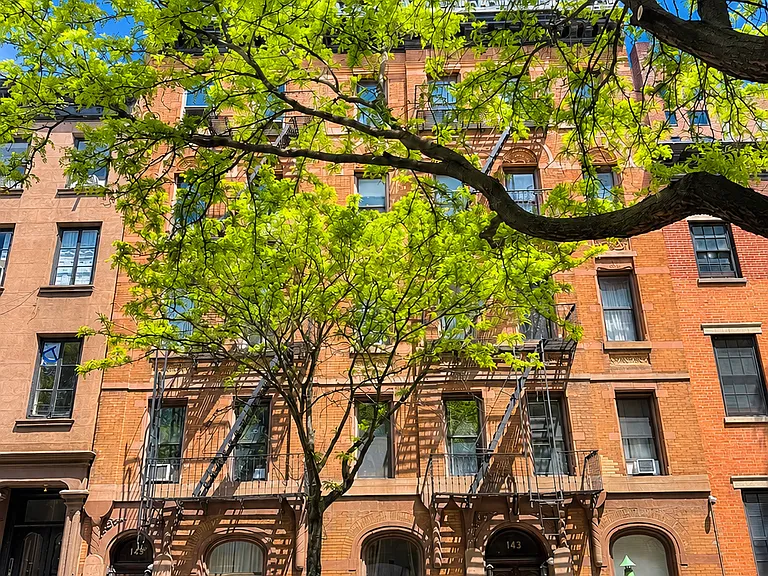 143 W 4th St #B3 — Photo 5