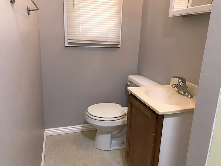 1591 Zener St — Photo 26
