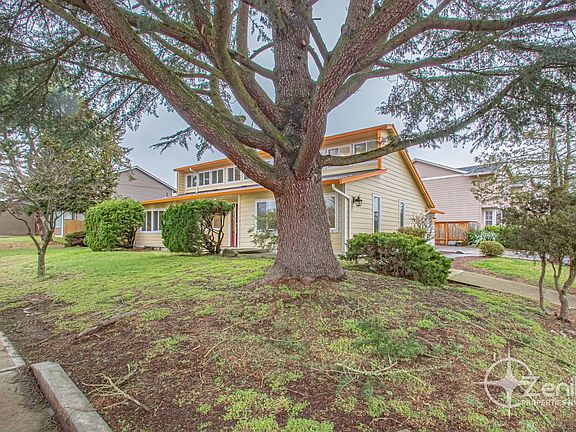 3rd image of 1410 SE 155th Ave