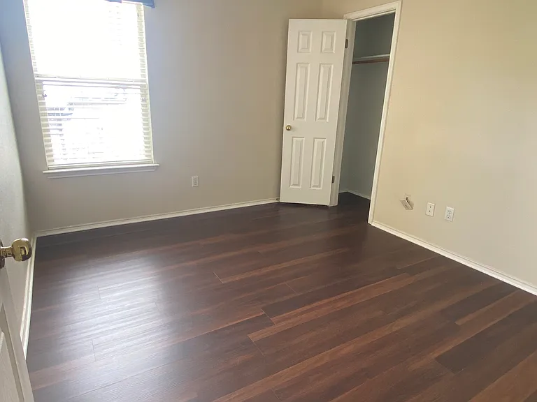 2322 Clover Ridge Dr — Photo 10