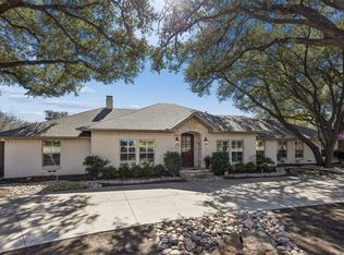 6526 Meadowcreek Dr, Dallas, TX 75254