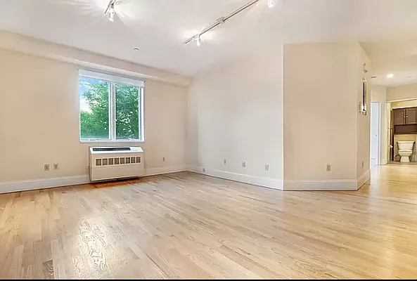 Rented by Compass | media 3