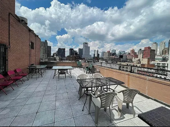 343 West 51st Street image 1 of 12