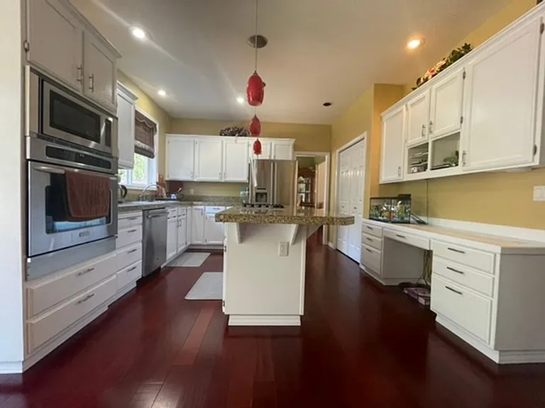 5534 NW 164th Ave — Photo 9