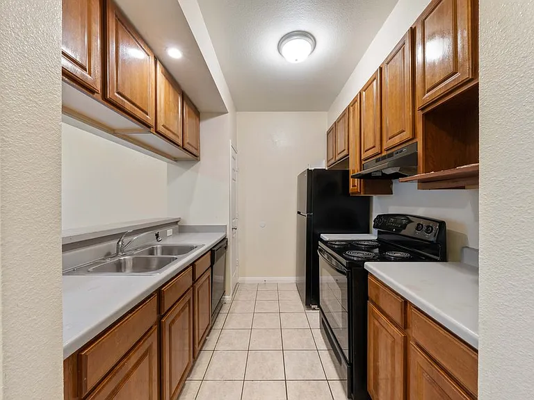 518 Dukeway Dr #1 — Photo 4