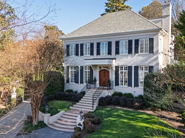 2536 Wake Dr, Raleigh, NC 27608