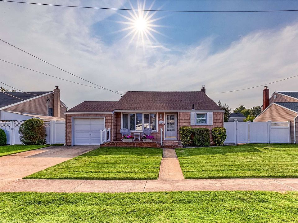 368 Ocean Avenue, Massapequa Park, NY 11762 Zillow