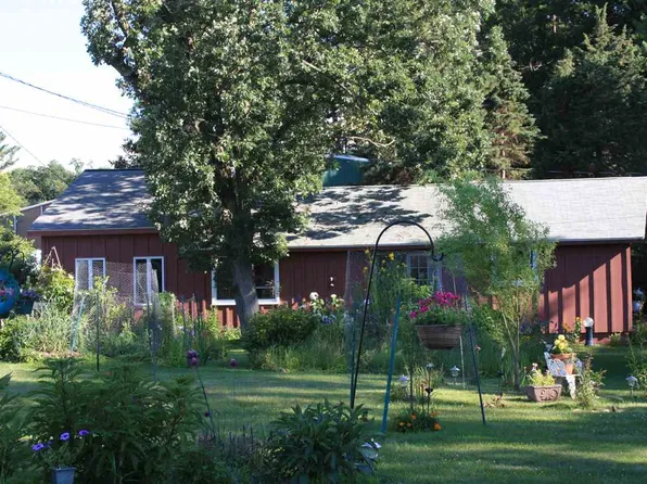 B 820th Cyn, Wisconsin Dells, WI 53965