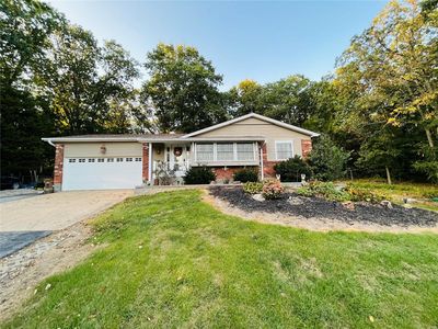 2 Park Ln, Union, MO, 63084