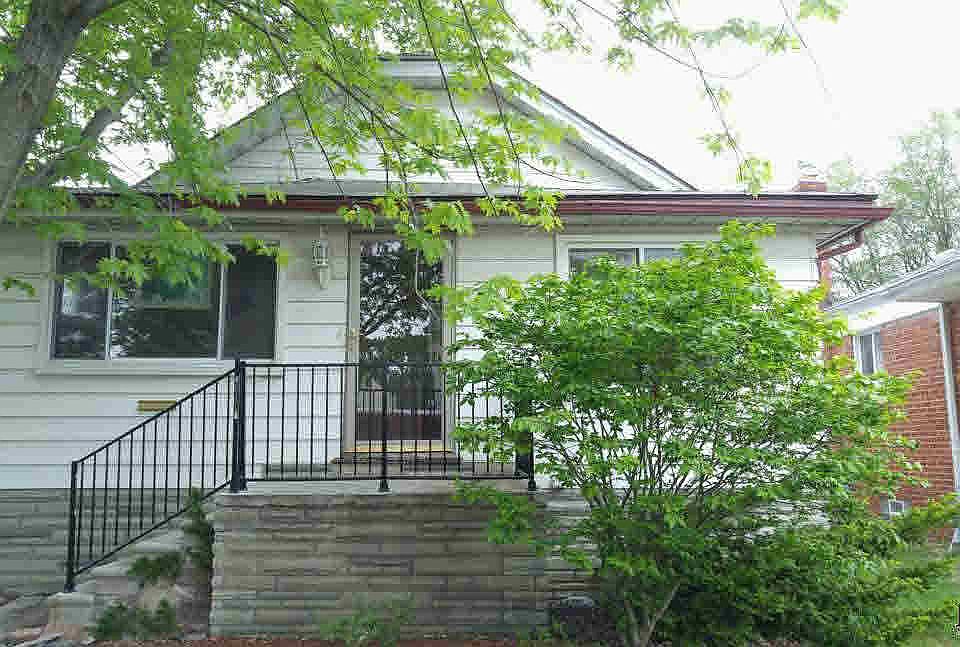 1st image of 880 7th St