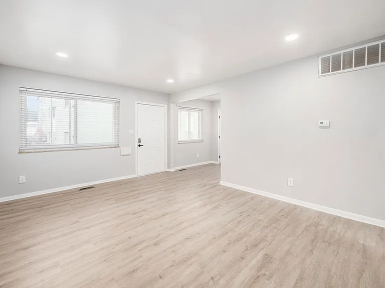 The Chambers Apartments — Photo 18