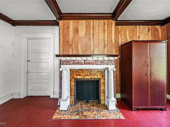 5th image of 219 Bissell Ave