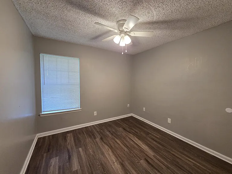 3277 Valley Stream Cv — Photo 7