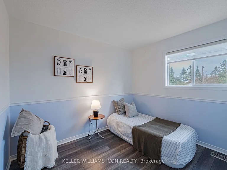48 Blackdome Cres — Photo 27