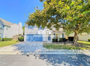 400 Prince George Ct, Chesapeake, VA 23320