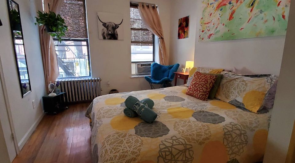 1st image of 137 Orchard St #2B