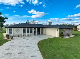 92 Caddy Rd, Rotonda West, FL 33947