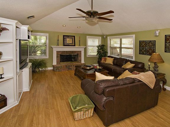 2nd image of 4704 Cattail Lagoon Way