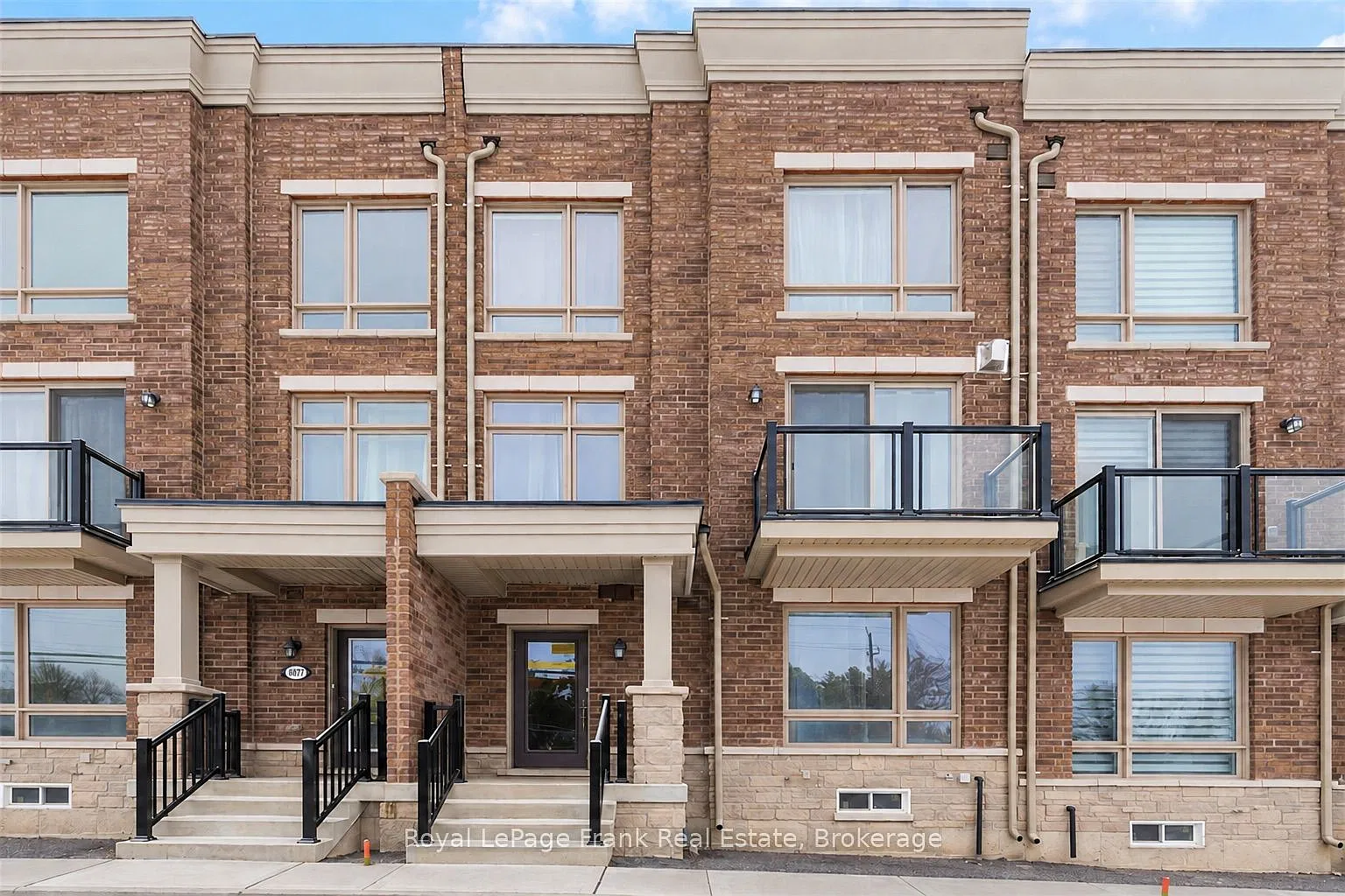 3 bed, $3,200 — Photo 1