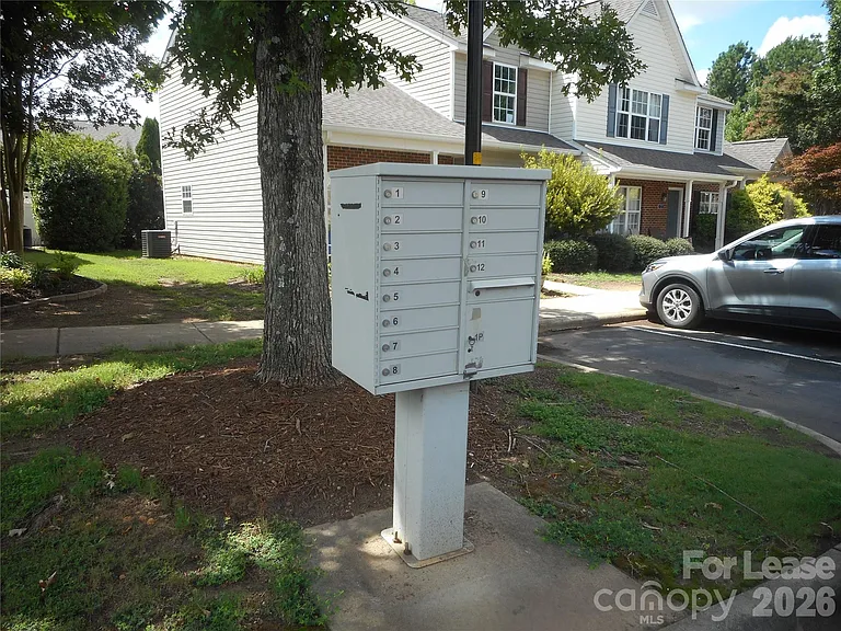 322 Deep Water Ln — Photo 24