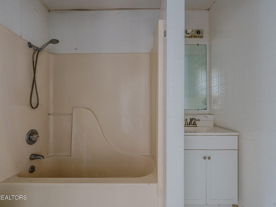 10th image of this home