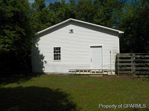 4th image of 107 Essex Dr