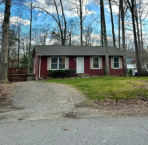 104 Durham Dr Photo 1