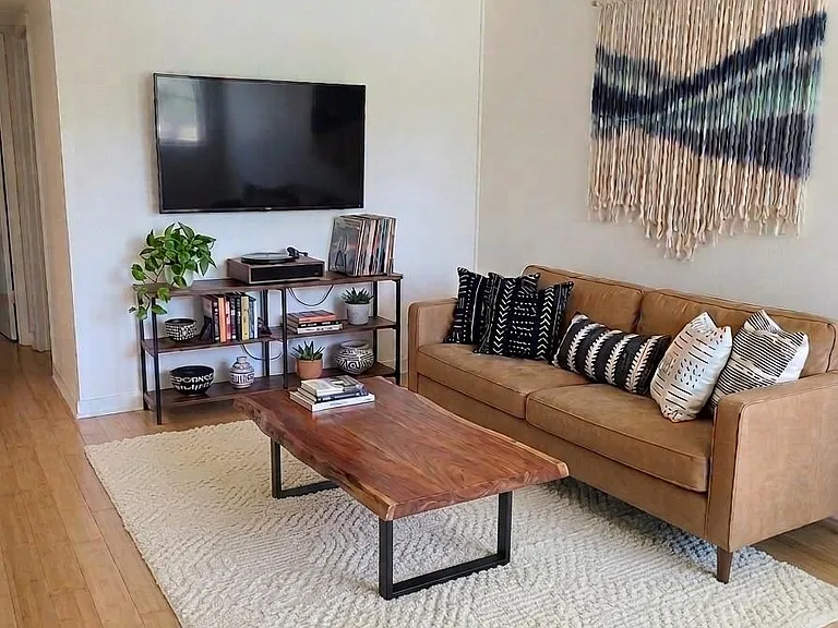 2303 E Side Dr #220 — Photo 3