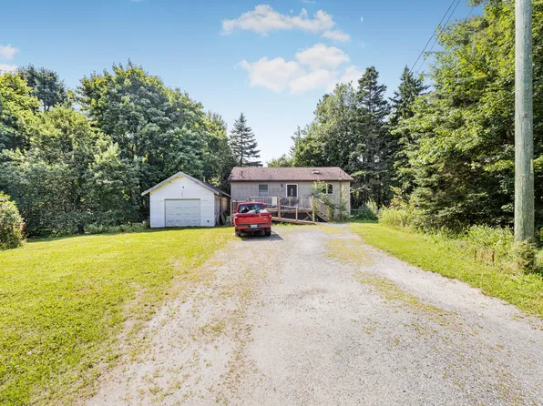 621 US Highway 1, Hancock, ME 04640