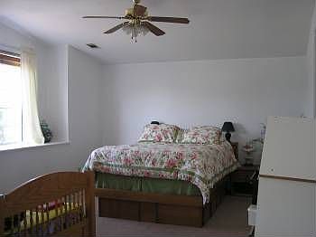 2nd image of 460 Bristol Ct