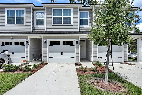 Morgan's Walk Townhomes Photo 1