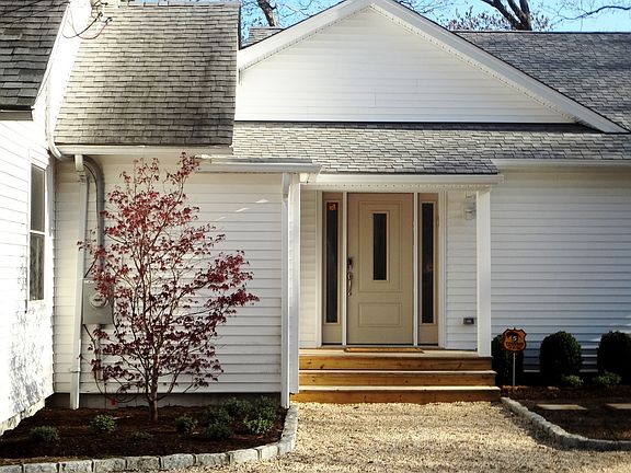 5th image of 21 Rogers Ave