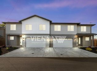 5843 Del Campo Ln, Carmichael, CA 95608