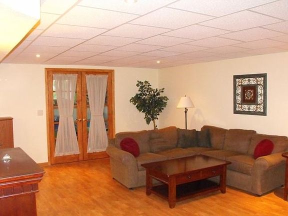 5th image of 3673 Hill N Dale Dr