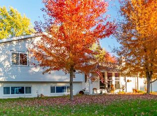 1045 N 2nd St, Rochelle, IL 61068