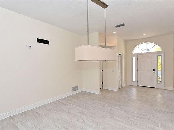 2nd image of 2551 Waterview Ct