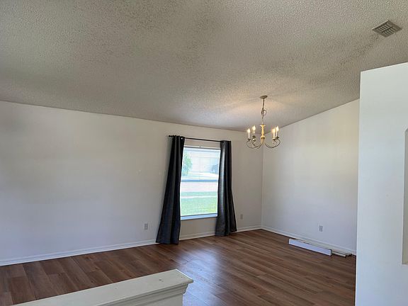 5th image of 4031 Waltham Forest Dr