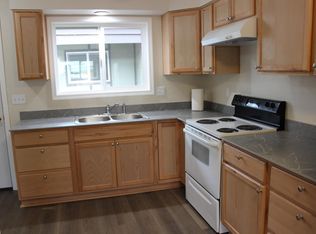 527 SE Walnut St UNIT B, Hillsboro, OR 97123