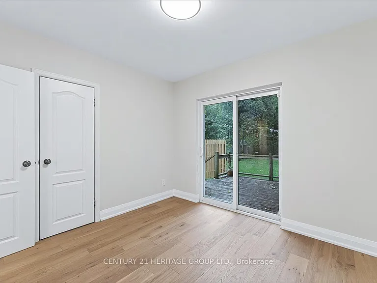 39 Reiner Rd #UPPER — Photo 28