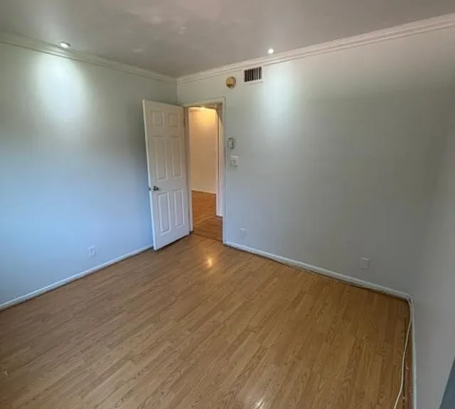5403 Newcastle Ave #8 — Photo 17