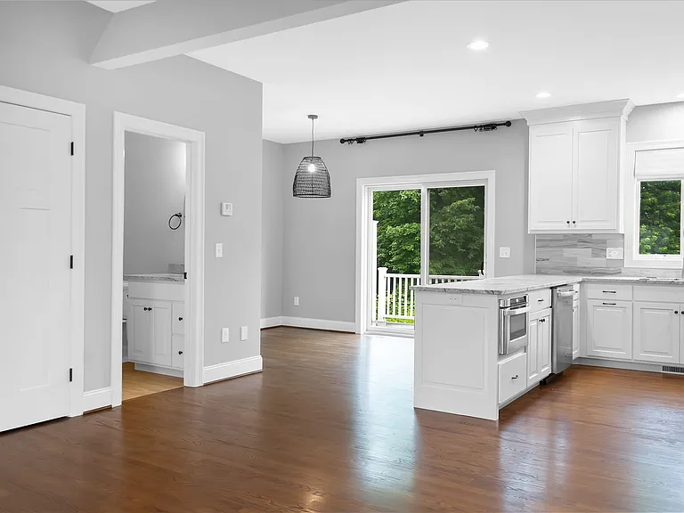 204 Mountain Rd #F — Photo 9