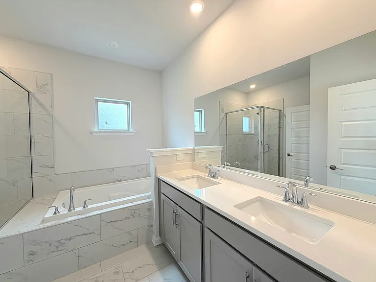 204 Stockyard Cir — Photo 16