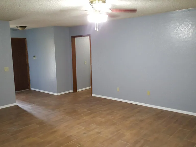 432 Conestoga Dr — Photo 13