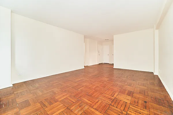 Rented by SERHANT. | media 2