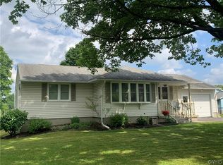 107 Daniel Dr, Liverpool, NY 13088
